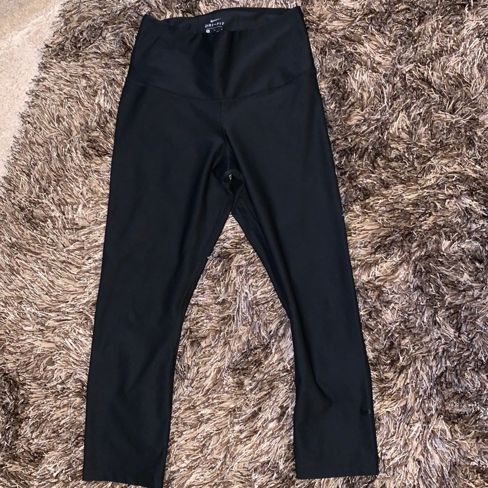 Dri-Fit Nike cropped leggings